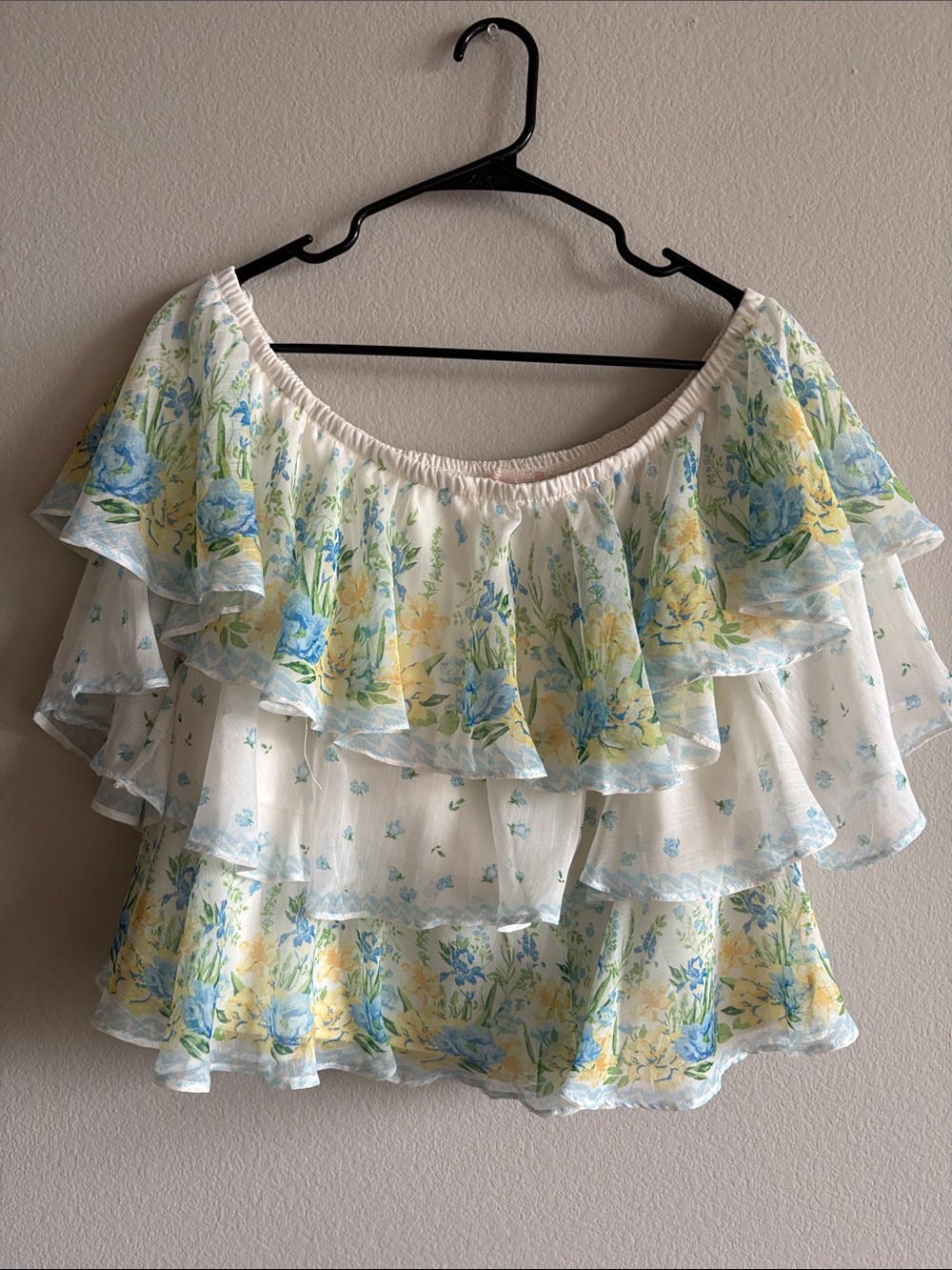 Lovecolette Off-Shoulder Floral Tiered Top White with Blue & Yellow Print Sz L
